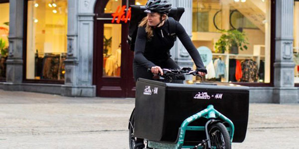 h&m delivery service