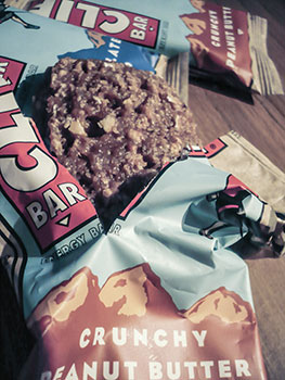 crunchy peanut butter clif bars