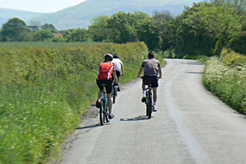 skow cyclists
