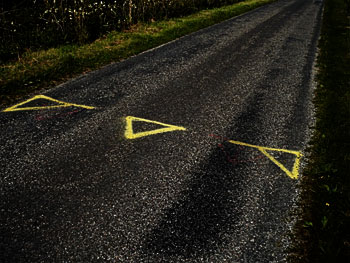 islay road markings