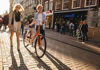 the dutch and their bikes