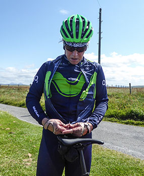 endura movistar team issue gilet