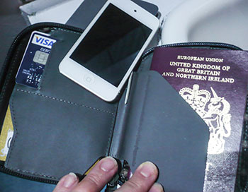 bellroy wallet