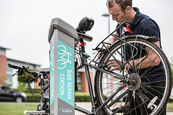 deluxe cycle repair workstation