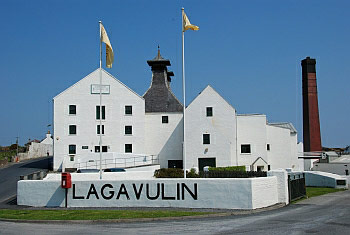 lagavulin distillery