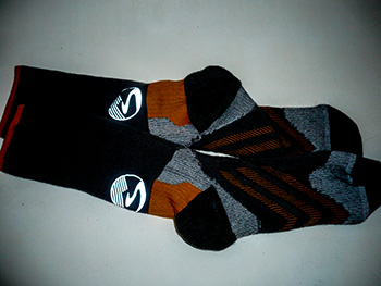 showers pass torch socks