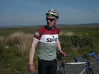 solo cycling jersey