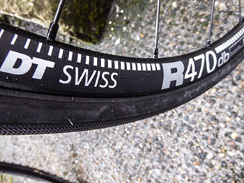 specialized roubaix comp