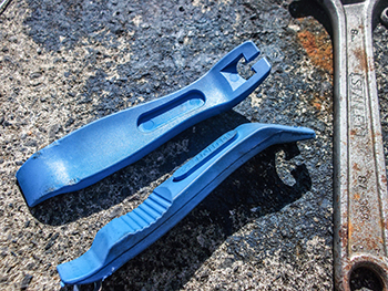 unior blue tyre levers