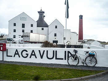 lagavulin distillery