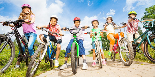 kids on bikes