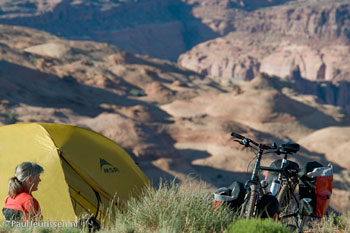 bicycle traveler