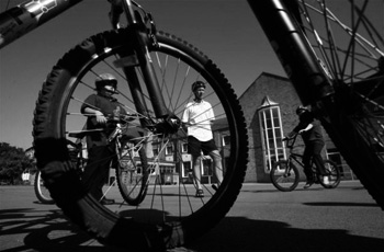 kids cycling