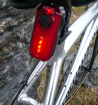 cycliq fly6 hd camera/rear light