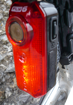 cycliq fly6 hd camera/rear light