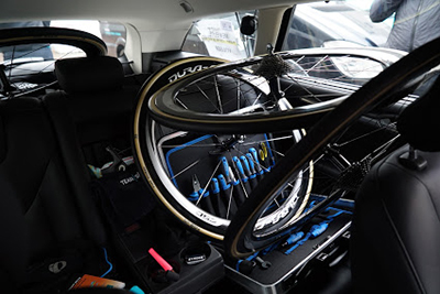 team sky ford mondeos