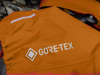 rapha gore-tex paclite plus brevet jacket